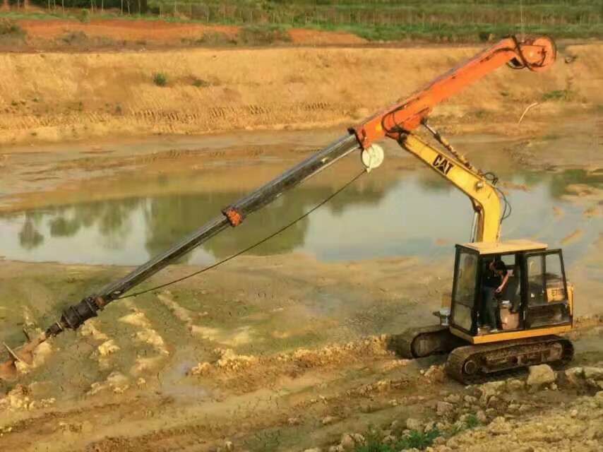 長(zhǎng)臂挖掘機(jī)廠家、挖機(jī)加長(zhǎng)臂廠家、加長(zhǎng)臂挖機(jī)