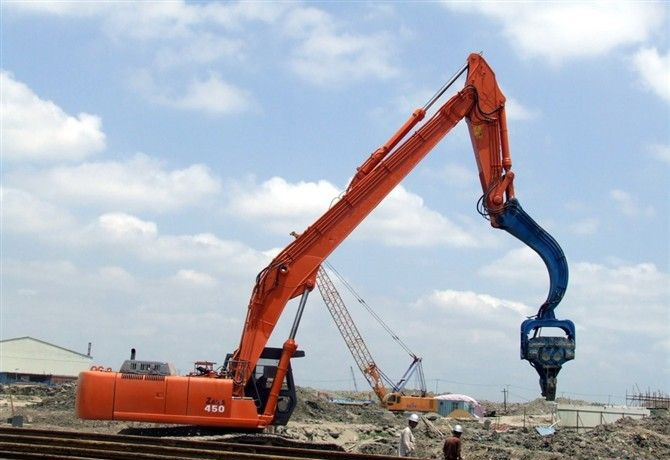 挖掘機打樁臂、打樁臂、打樁錘、挖掘機打樁臂廠家
