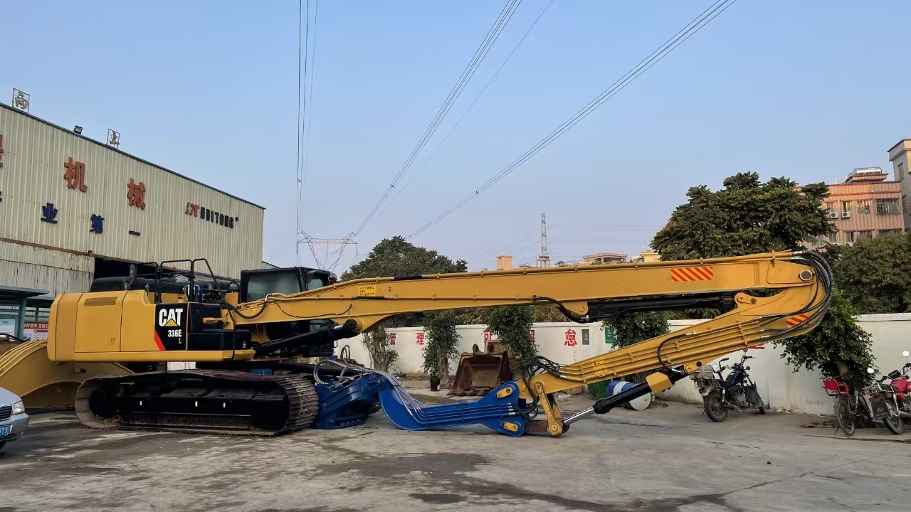 挖掘機打樁臂.jpg